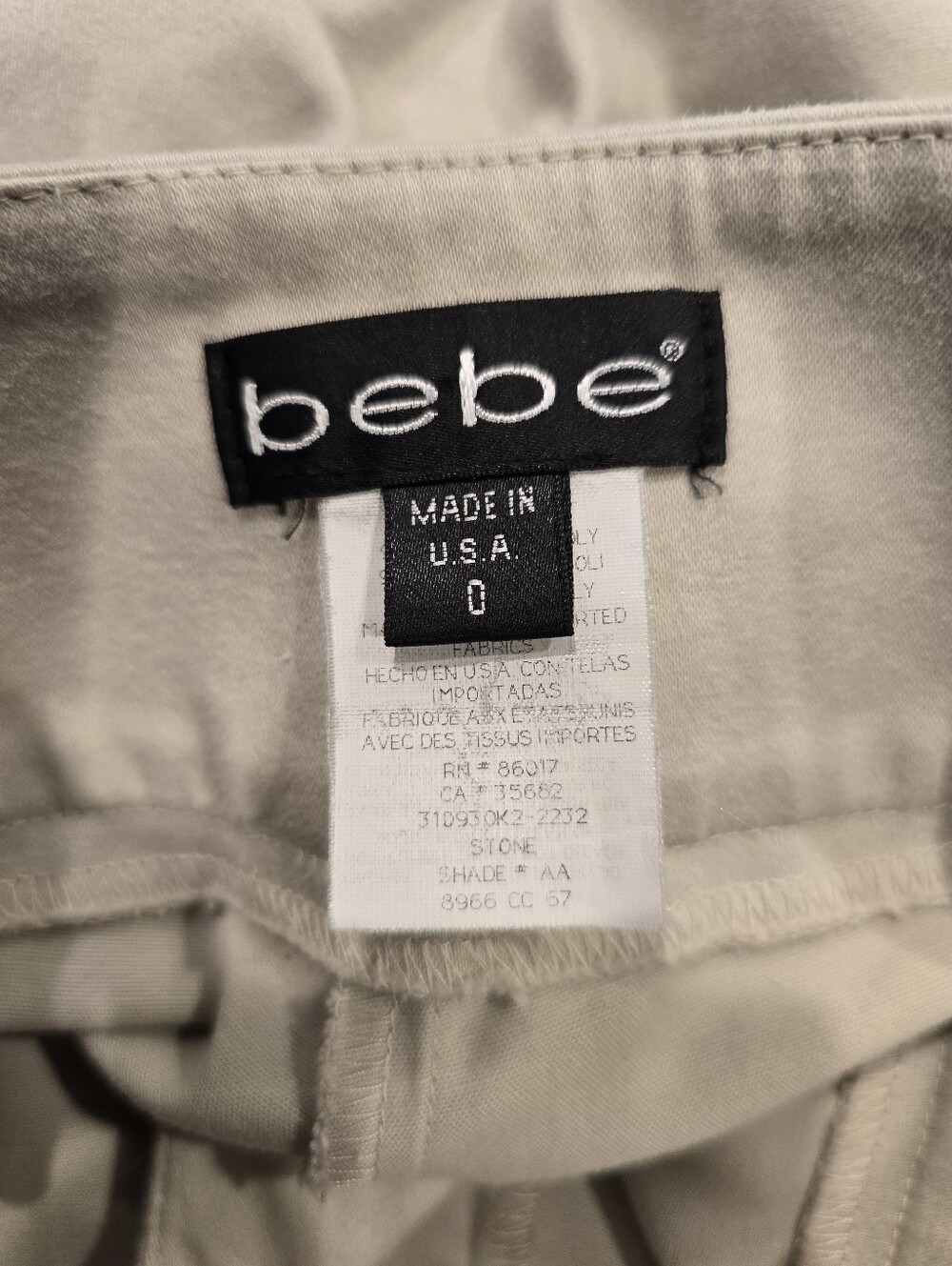 Bebe Cropped Khaki Tan Pants Y2K | Pedal Pushers | Office Siren | Size 0 - Picture 3 of 7